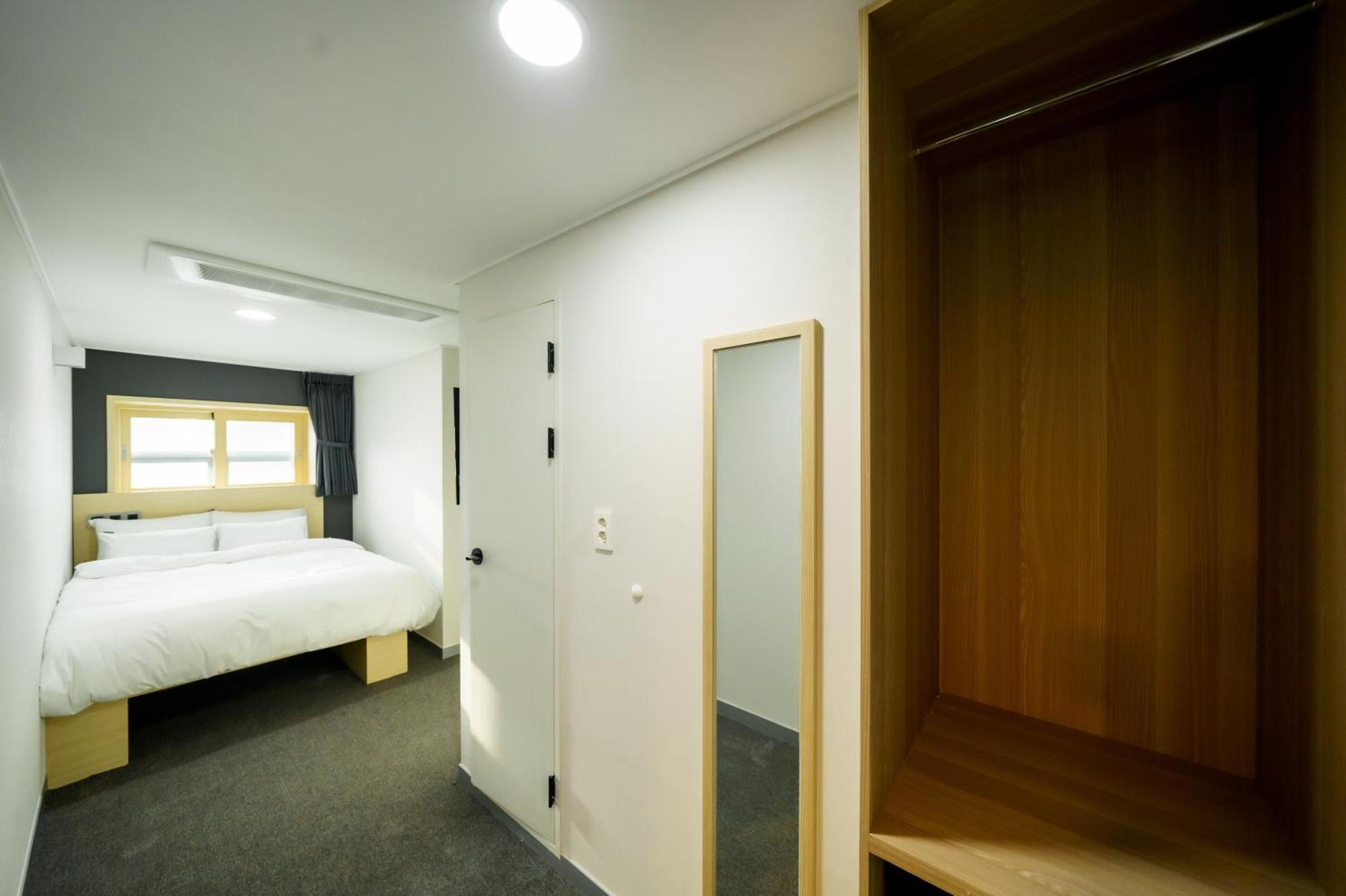 The Stay Hue Myeongdong Seoul Exterior photo
