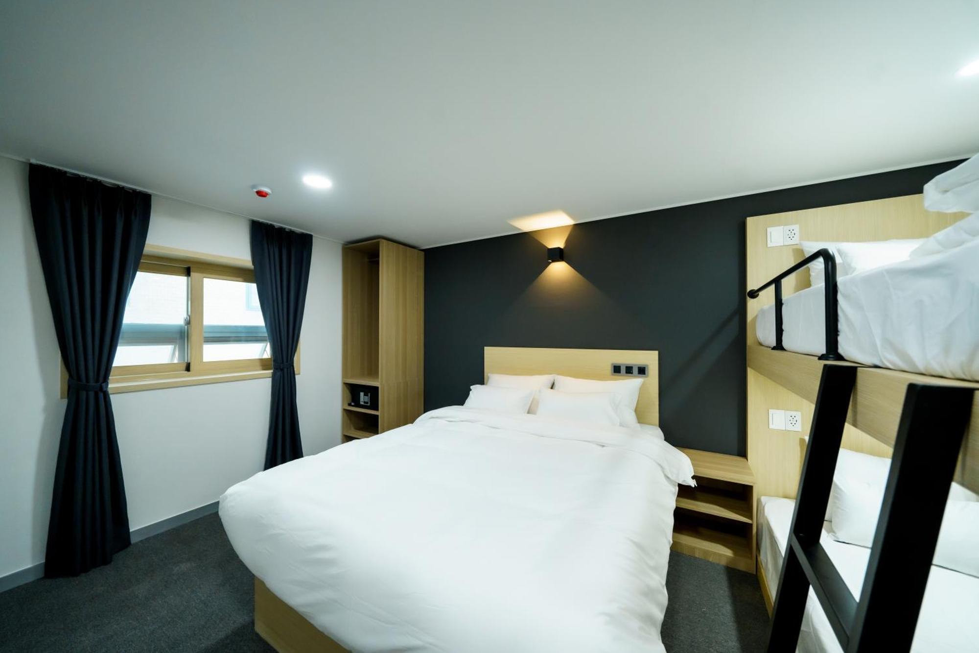 The Stay Hue Myeongdong Seoul Exterior photo